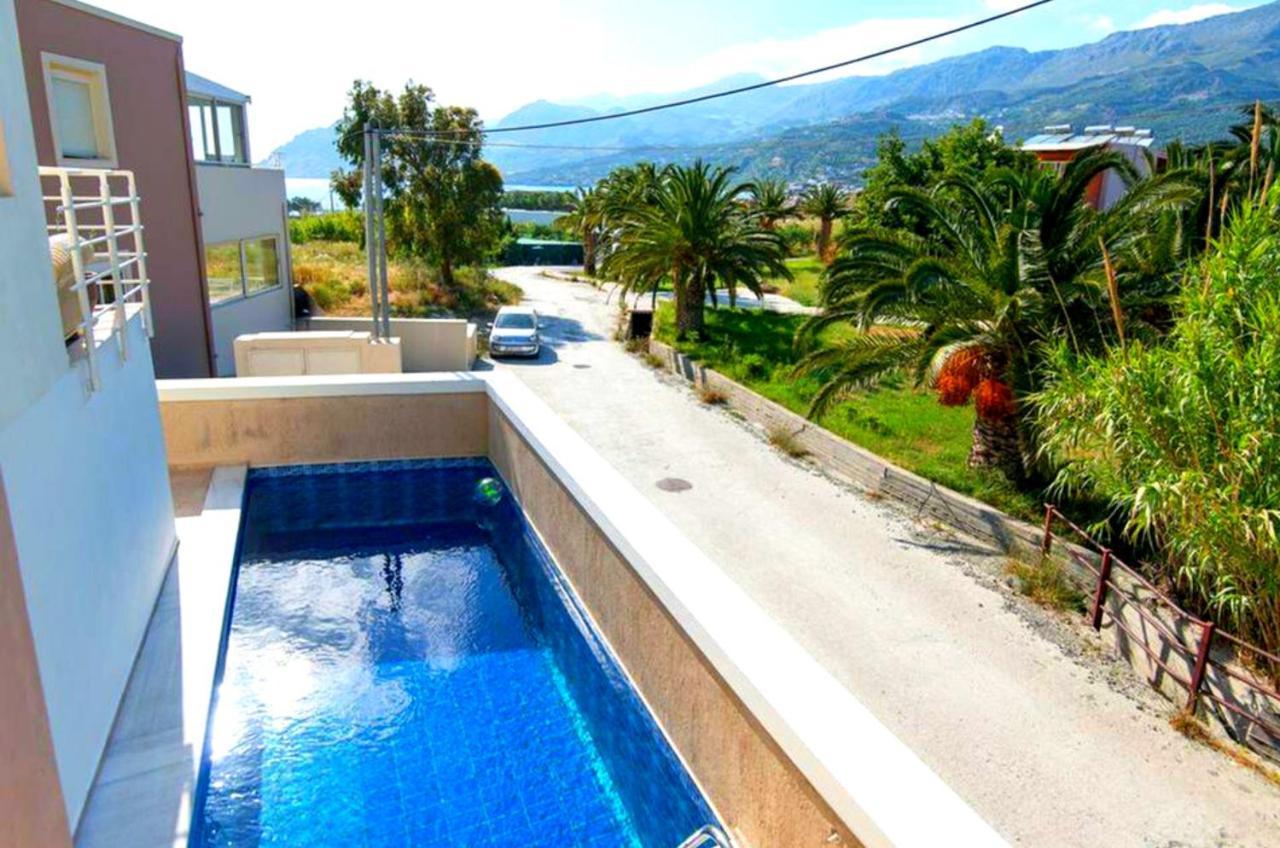 Villa Anna Maria Плакиас Екстериор снимка